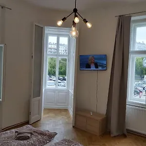 lovely-new-2-bedroom-near-hannovamarkt.vienna-besthotels.com/