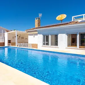 Sevilla Casasol Villa Nerja